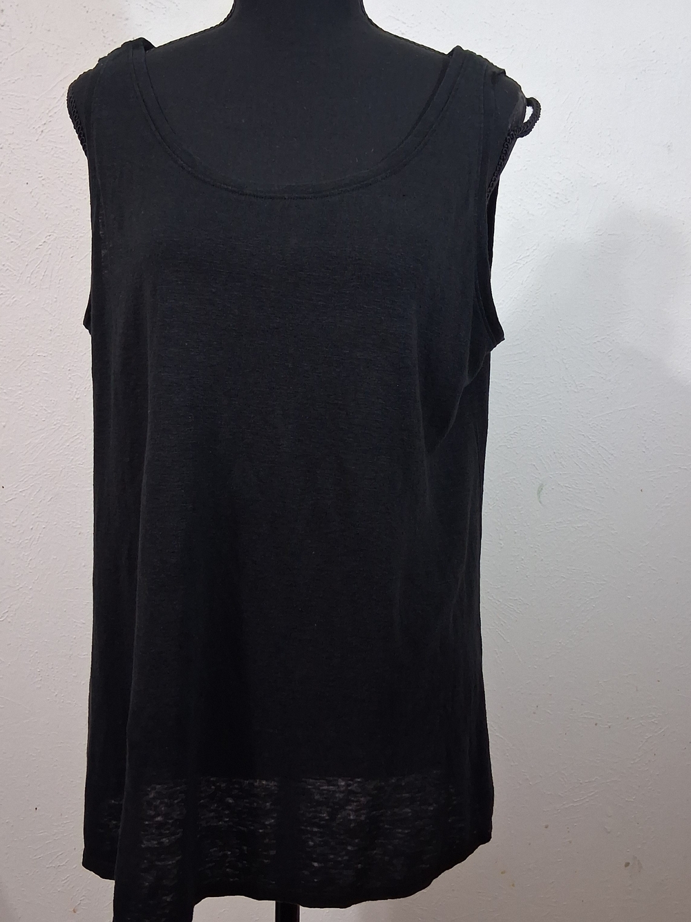 Eileen Fisher Black 100% Linen Scoop Neck Sleeveless Tank